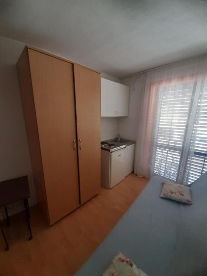 Milunovic Apartmani Makarska Exterior foto