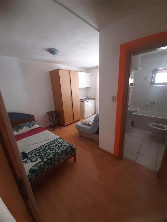 Milunovic Apartmani Makarska Exterior foto