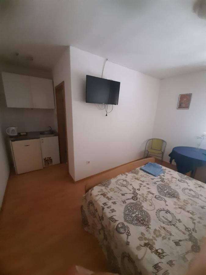 Milunovic Apartmani Makarska Exterior foto